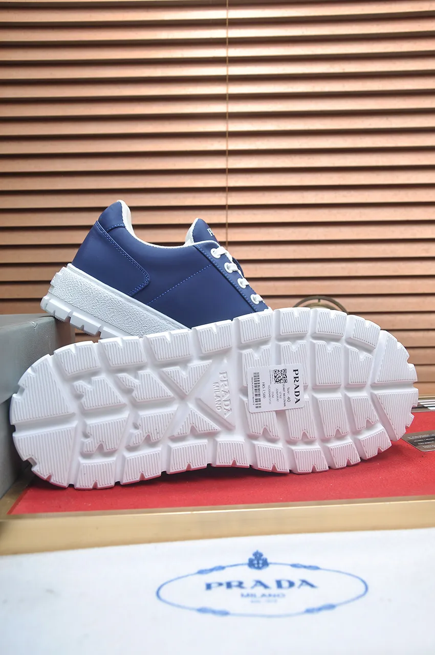 Men's shoes 💰580💶 [PRADA] Top original items, new seasonal styles, high-quality original items, top-grade high-mercerized cowhide combined with original breathable fabric + imported glue, imported stretch fabric inside with original cowhide feet, original thick outsole! Quality guaranteed! Code 38-45 (45 customized)
